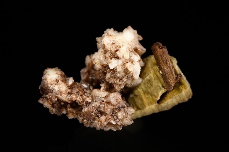 DONNAYITE-(Y) on CALCITE
